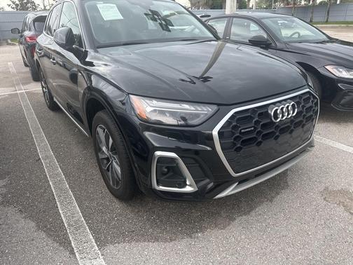 2022 Audi Q5 45 S line Prestige