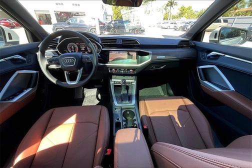 2025 Audi Q3 45 S line Premium