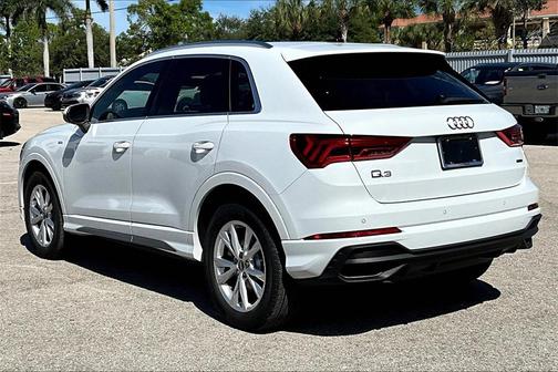2025 Audi Q3 45 S line Premium