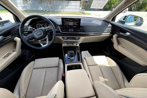 2025 Audi Q5 45 S line quattro Premium