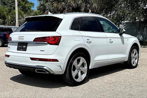2025 Audi Q5 45 S line quattro Premium