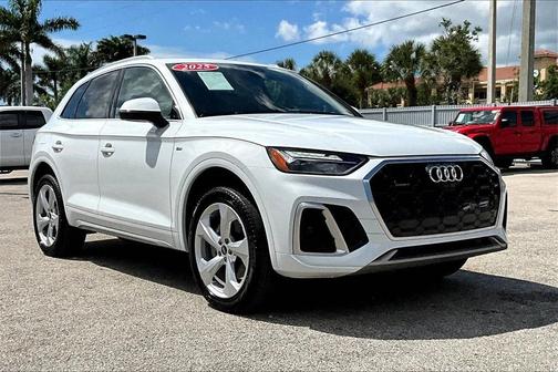 2025 Audi Q5 45 S line quattro Premium