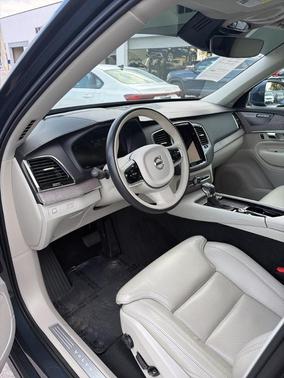 2022 Volvo XC90 T6 Inscription 6 Passenger