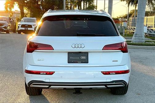 2021 Audi Q5 45 Prestige