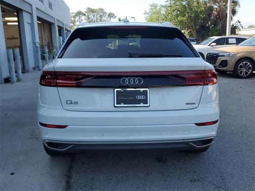 2023 Audi Q8 55 Premium Plus