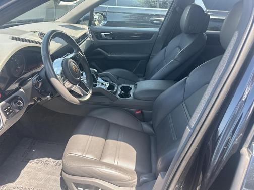 2020 Porsche Cayenne Base