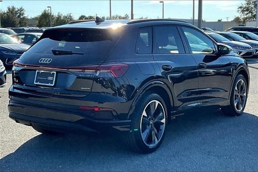 2024 Audi Q4 e-tron 55 quattro Premium