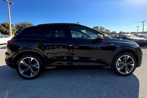 2024 Audi Q4 e-tron 55 quattro Premium