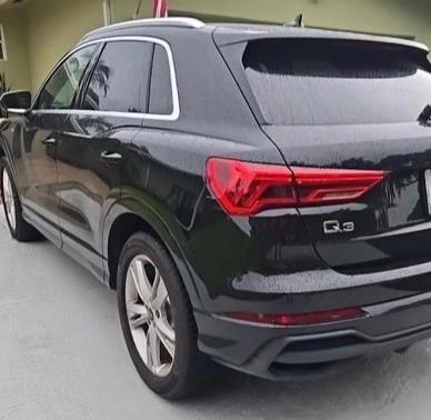 2023 Audi Q3 45 S line Premium