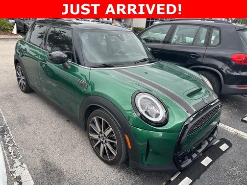 2023 MINI Hardtop Cooper