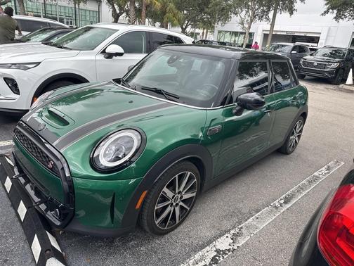 2023 MINI Hardtop Cooper