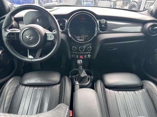 2023 MINI Hardtop Cooper