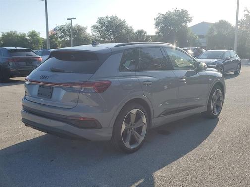 2025 Audi Q4 e-tron 55 quattro Premium