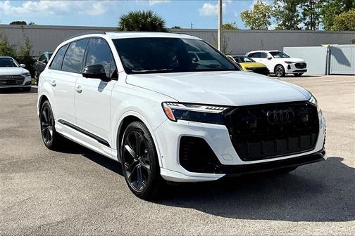 2025 Audi Q7 55 Premium
