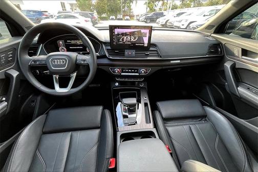 2023 Audi Q5 45 S line Premium Plus
