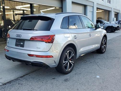 2025 Audi Q5 45 S line quattro Premium