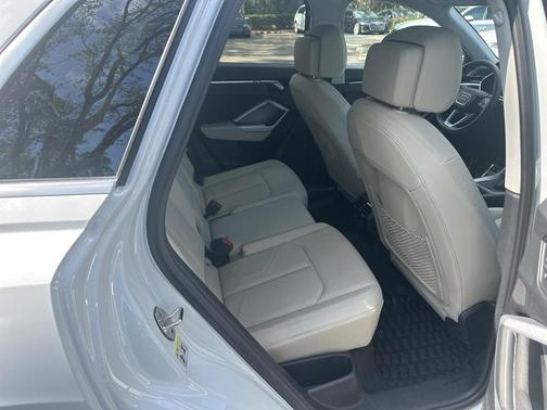 2025 Audi Q3 45 S line Premium