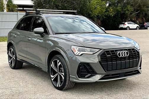 2023 Audi Q3 45 S line Premium