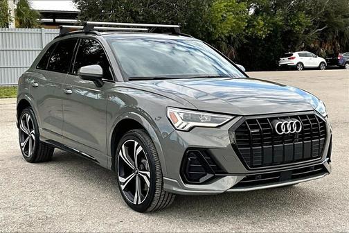 2023 Audi Q3 45 S line Premium