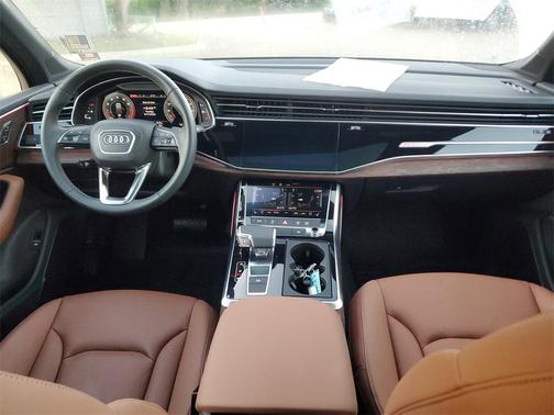 2025 Audi Q7 55 Premium Plus