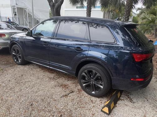 2025 Audi Q7 55 Premium Plus