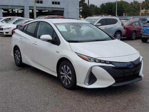 2022 Toyota Prius Prime LE