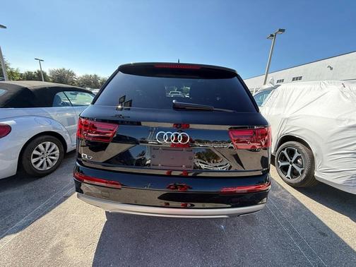 2019 Audi Q7 45 Premium
