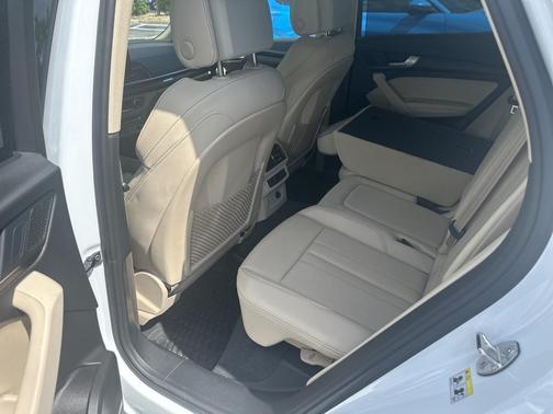 2025 Audi Q5 45 S line quattro Premium