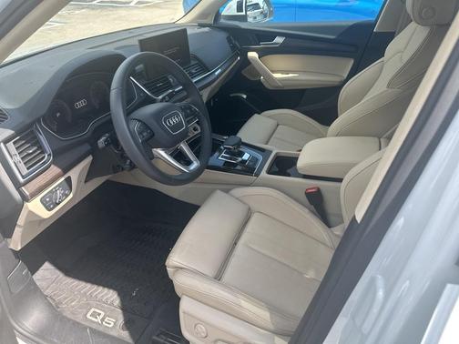 2025 Audi Q5 45 S line quattro Premium