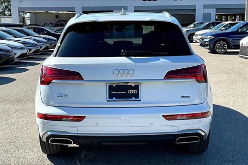 2022 Audi Q5 45 S line Premium Plus