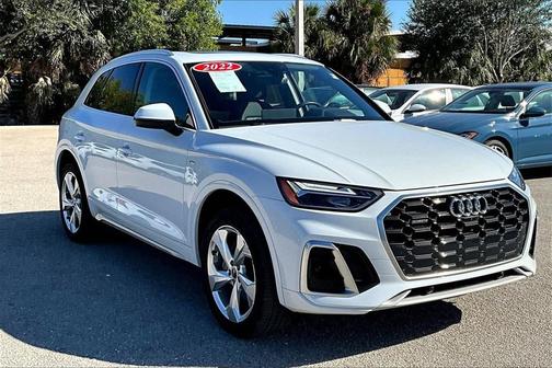 2022 Audi Q5 45 S line Premium Plus