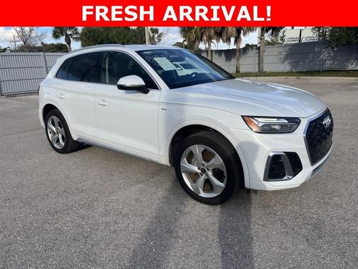 2022 Audi Q5 45 S line Premium Plus