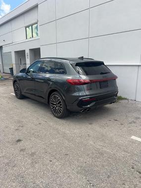 2025 Audi SQ5 3.0T quattro Premium