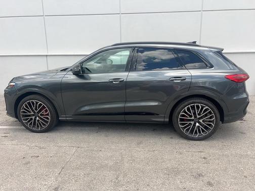 2025 Audi SQ5 3.0T quattro Premium