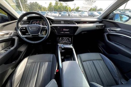 2024 Audi Q8 e-tron Premium