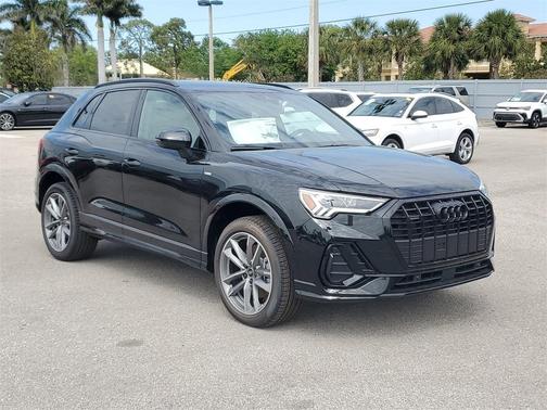 2025 Audi Q3 45 S line Premium