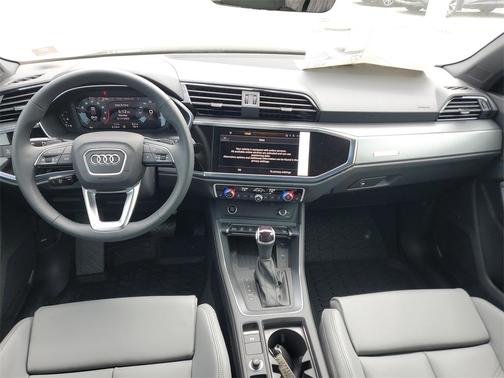2025 Audi Q3 45 S line Premium