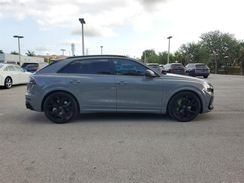 2023 Audi RS Q8 4.0T quattro