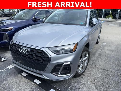 2022 Audi Q5 45 S line Premium Plus
