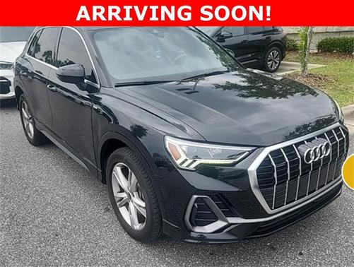 2022 Audi Q3 45 S line Premium