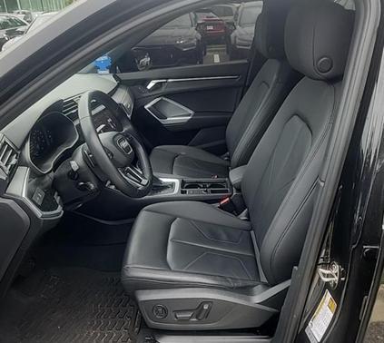 2022 Audi Q3 45 S line Premium