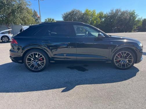 2023 Audi Q8 55 Prestige