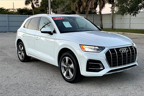 2023 Audi Q5 40 Premium Plus