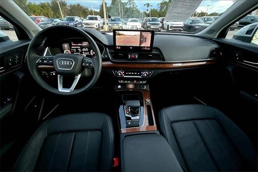 2023 Audi Q5 40 Premium Plus