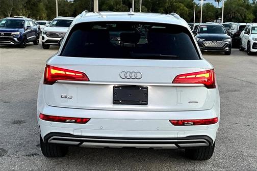 2023 Audi Q5 40 Premium Plus