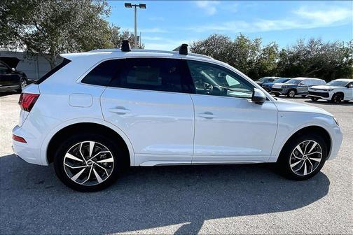 2024 Audi Q5 45 S line quattro Premium