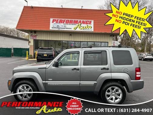 Photo 3 of 28 of 2012 Jeep Liberty Sport