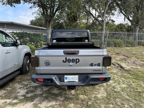 2020 Jeep Gladiator Sport