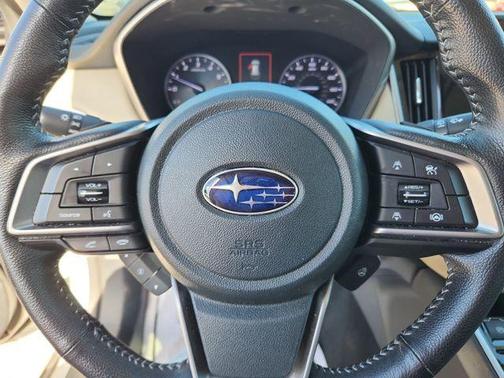 Crystal White Pearl 2020 Subaru Outback Limited XT