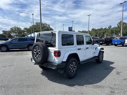 2025 Jeep Wrangler Sahara